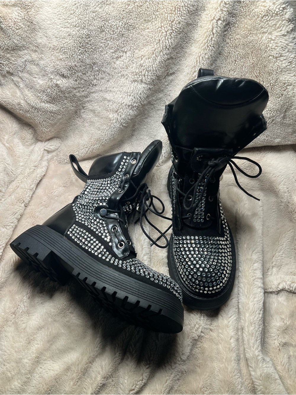 AZALEA WANG Amenity Combat Booties size Women’s 10